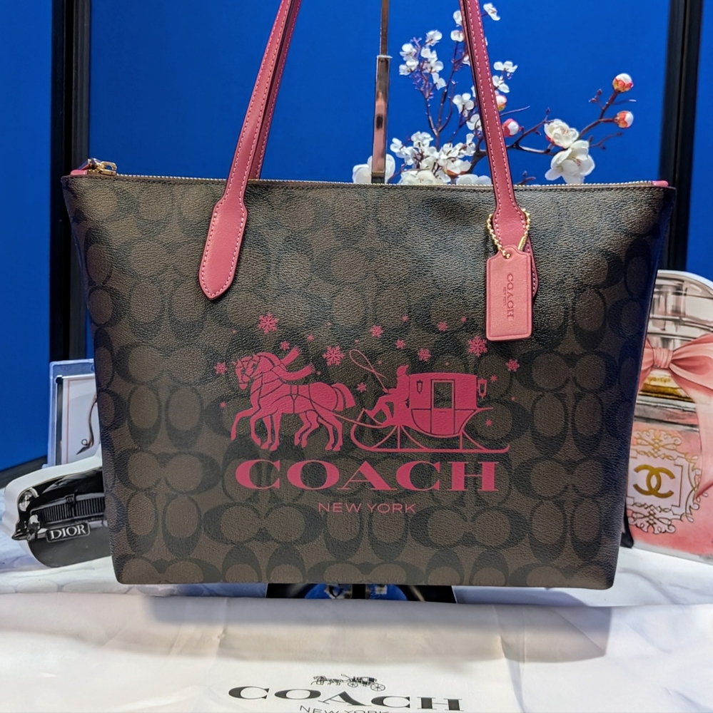Coach Signature Canvas Zip Tote With Horse And Carriage